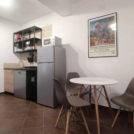 Apartment Pesja *